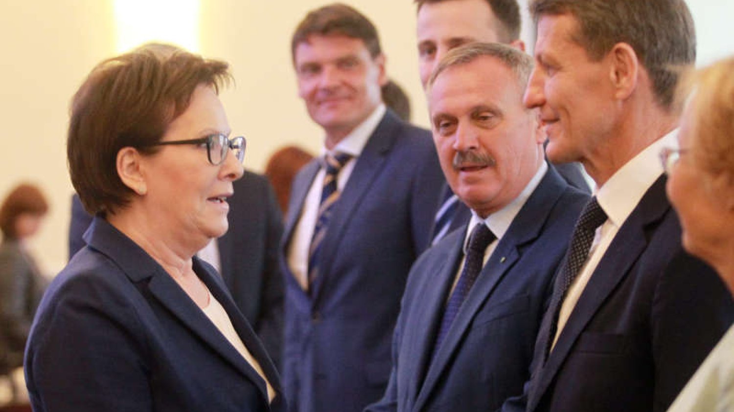 Rząd PO zaczyna ręcznie sterować energetyką, Tauron pierwszą ofiarą. Wszystko po to, żeby górnicy nie protestowali