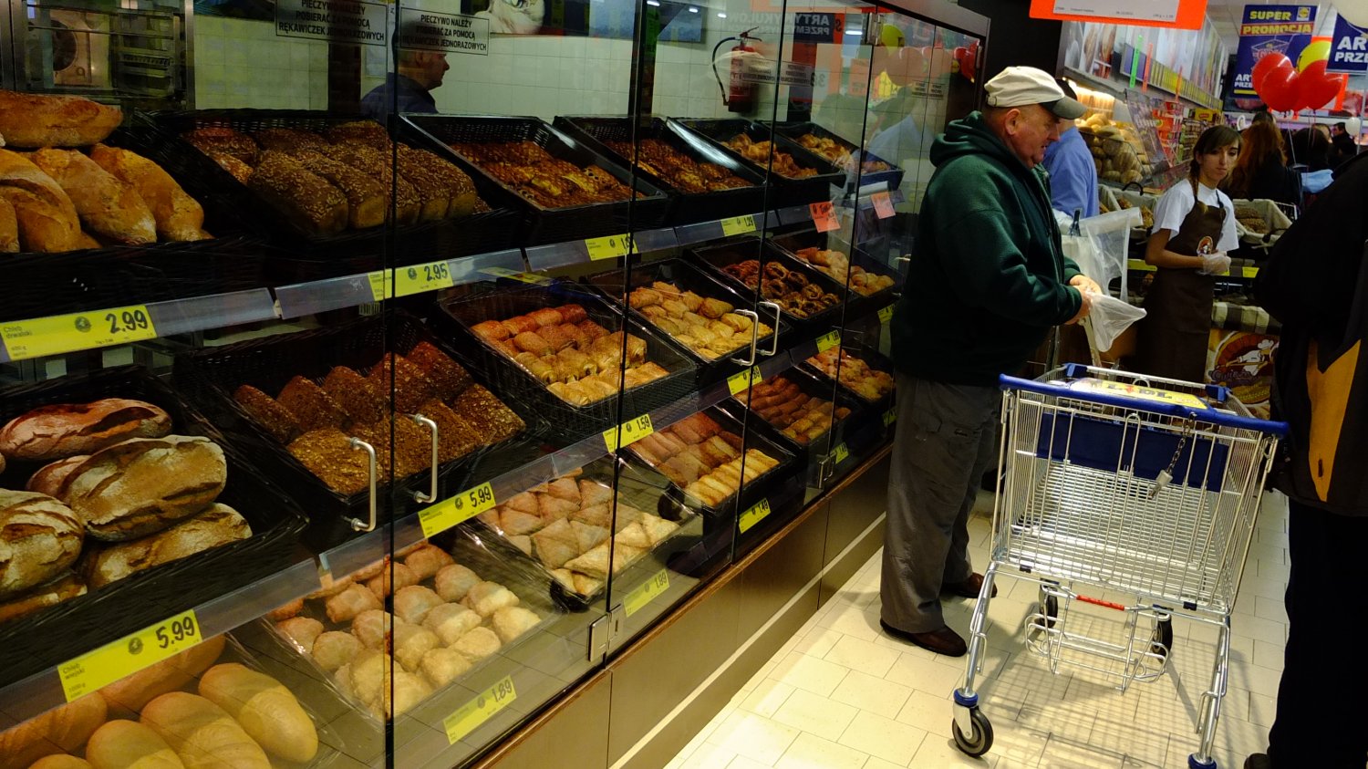 Lidl chce ograniczyć straty, które mogą wynikać z zakazu handlu w niedziele.