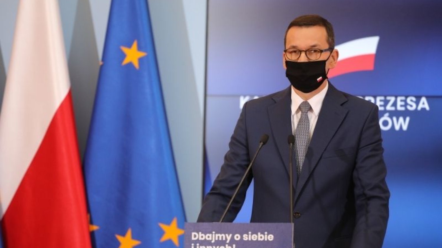 Premier Mateusz Morawiecki zapowiedział przedłużenie pomocy w ramach tarczy antykryzysowej oraz wprowadzenie dopłat do czynszu dla najemców w galeriach handlowych.