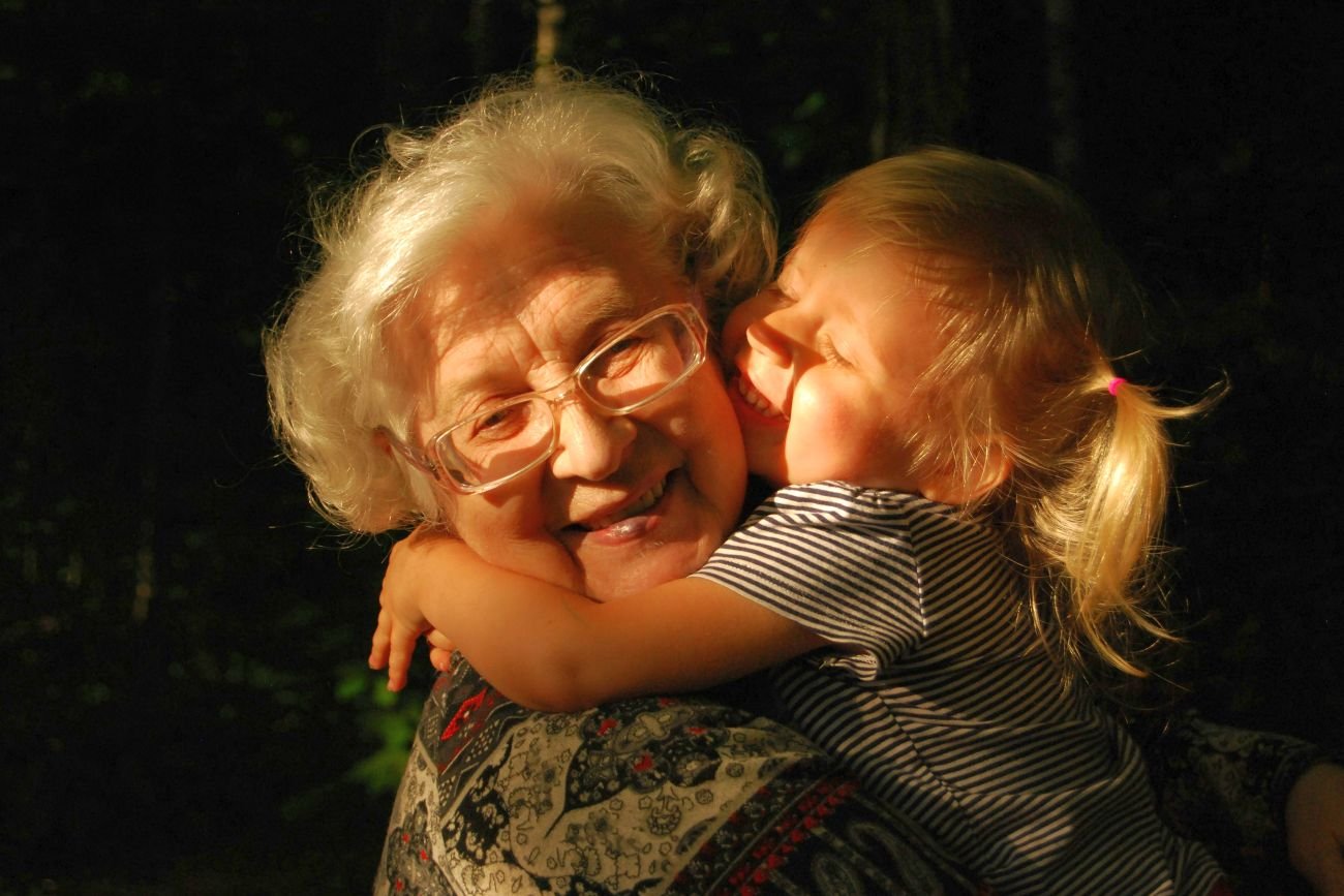 Kto dostanie babciowe? Świadczenie ma mieć 3 różne poziomy. Nie wszyscy dostaną 1500 zł