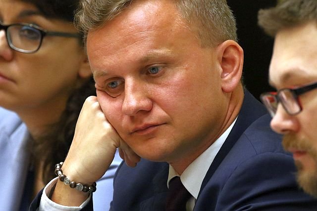 Bartosz Marczuk odchodzi z rządu, mógł mieć już dość firmowania swoim nazwiskiem rządowych projektów