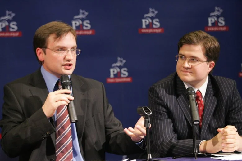 Michał Krupiński, piastujący stanowisko szefa Pekao od lat towarzyszy rodzinie Ziobrów. Na zdjęciu w 2005 roku.