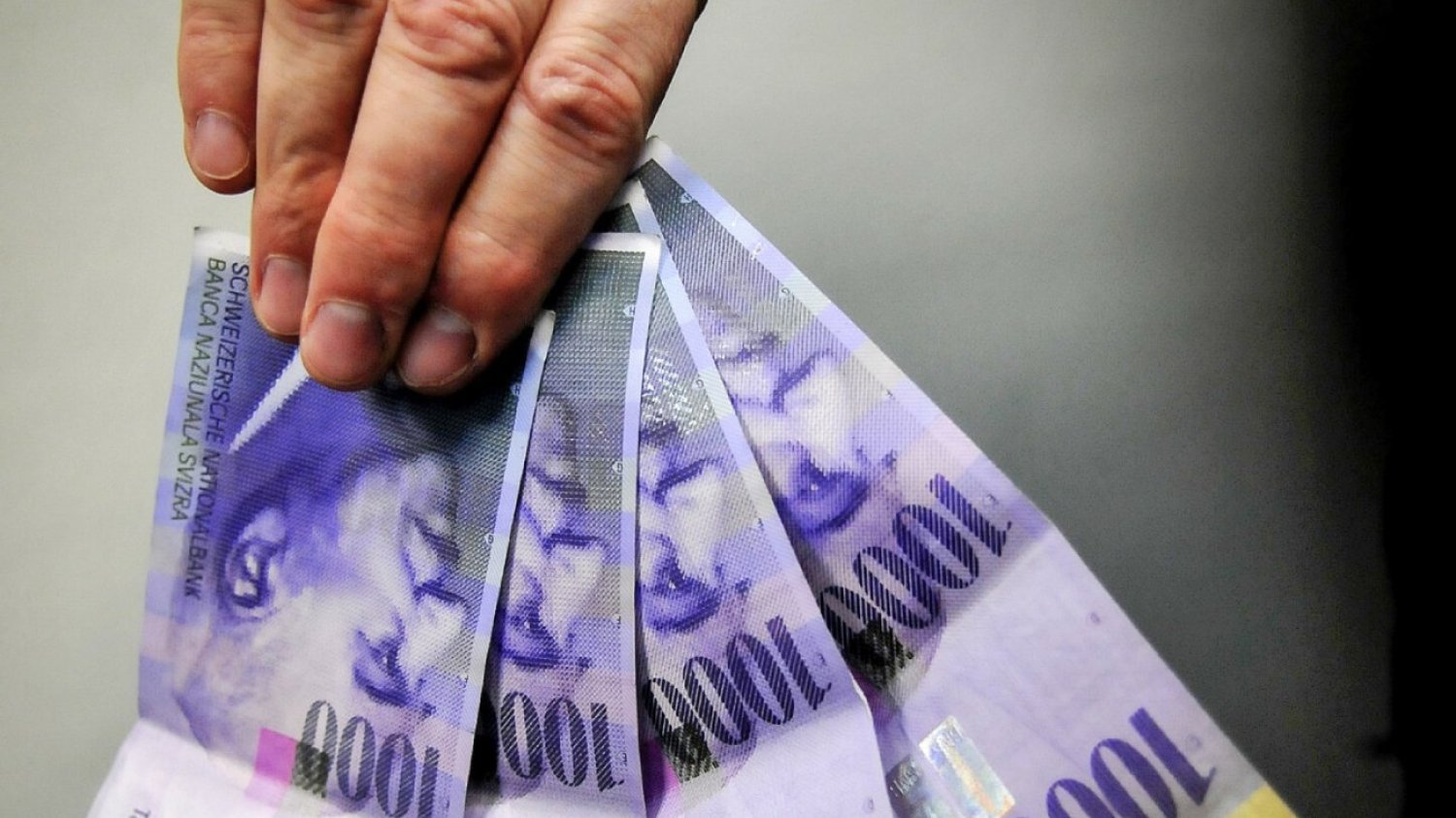 SNB obniżył stopy procentowe.