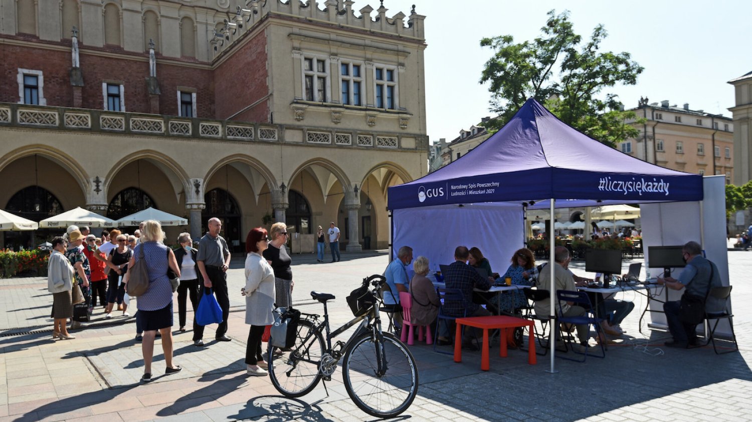 GUS podał dane dot. liczby Polaków