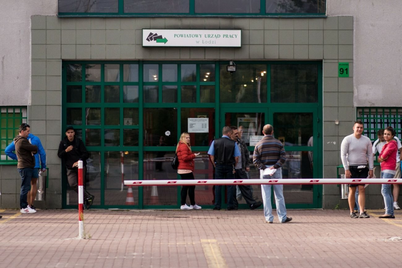 Coraz więcej polskich firm upada. Co z pracownikami?