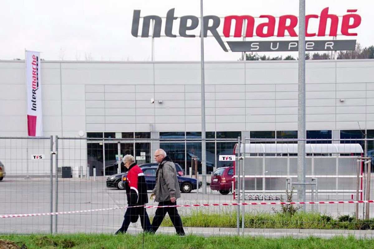 Dziwicie się, że sklepów z szyldem Internarche jakby ubywa? Nic dziwnego, znaczna ich część jest trwale nierentowna i coraz bardziej zadłużona.