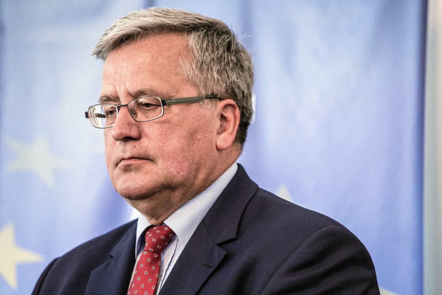 Bronisław Komorowski twierdzi, że poprzedni rząd być może "nie miał wystarczającej odwagi, by sięgnąć po finansowe owoce własnej działalności". Dziś korzysta z tego PiS.