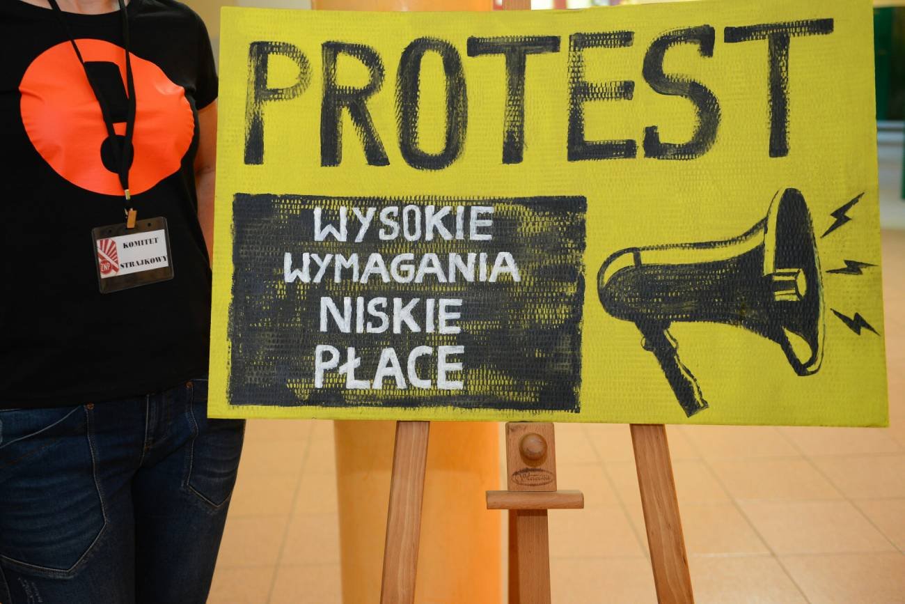 Akcja strajkowa nauczycieli przeciwko niskim płacom