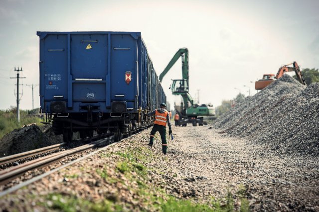 Astaldi opuściło budowy na dwóch odcinkach linii kolejowych. Spółka ma problemy finansowe i nie płaci swoim podwykonawcom