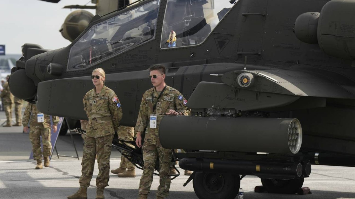 Apache na 25 rocznicę dołączenia Polski do NATO.