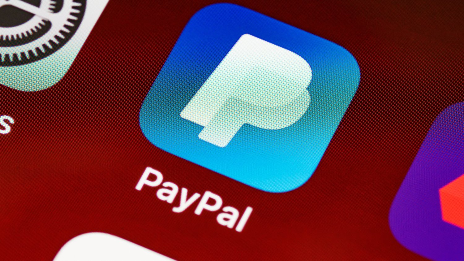 PayPal wprowadził w tym roku zmiany w regulaminie. Jeśli w ciągu ostatniego roku nie zalogowałeś się na konto, pobierze opłatę w wysokości 50 zł