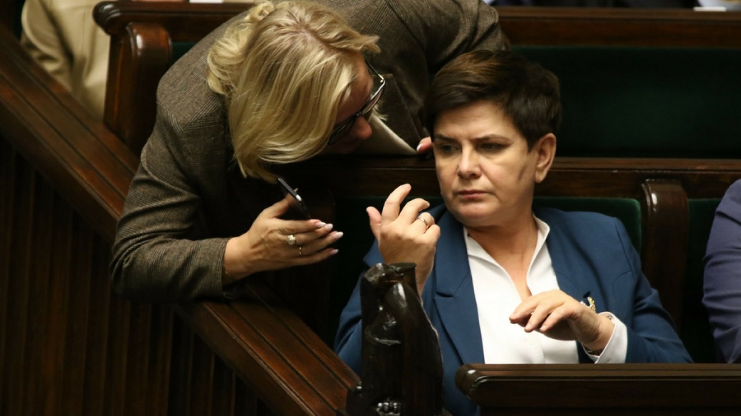 Lokomotywa wydatków budżetowych już się rozpędziła: bez nowych i podwyższonych podatków już się nie obędzie.