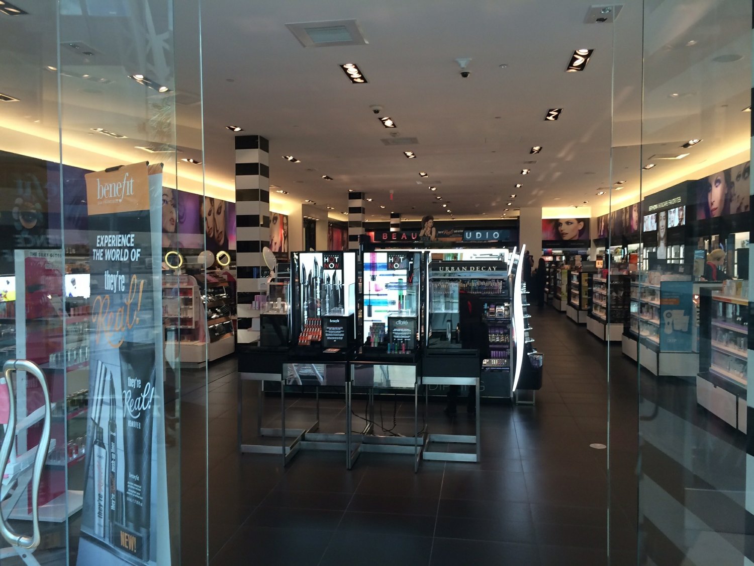Sephora przekaże cały dochód ze sprzedaży części artykułów na wsparcie programu aktywizacji kobiet Sukces To Ja