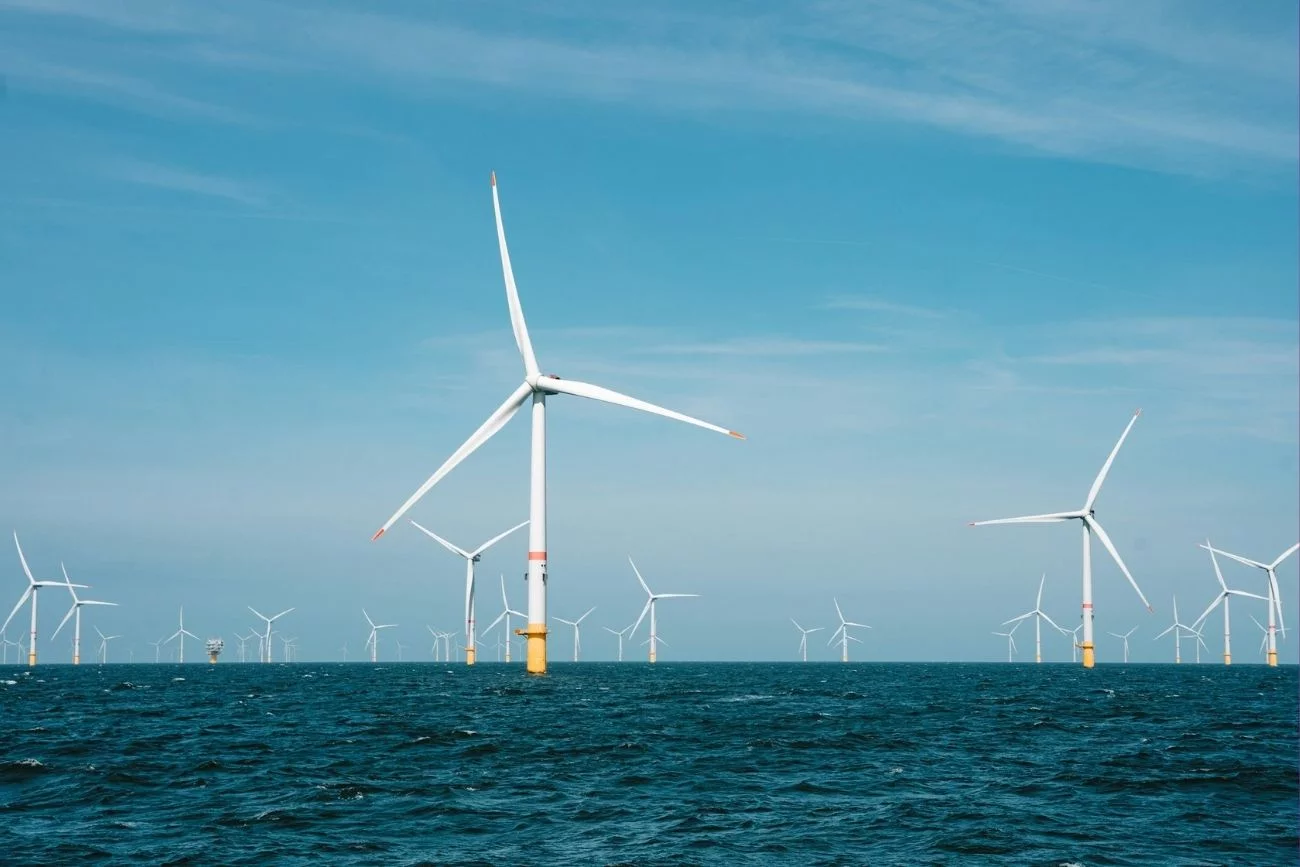 Ceny energii tańsze nawet o kilkanaście procent. Rząd przyjął przełomowy plan OZE, Ministerstwo Klimatu i Środowiska