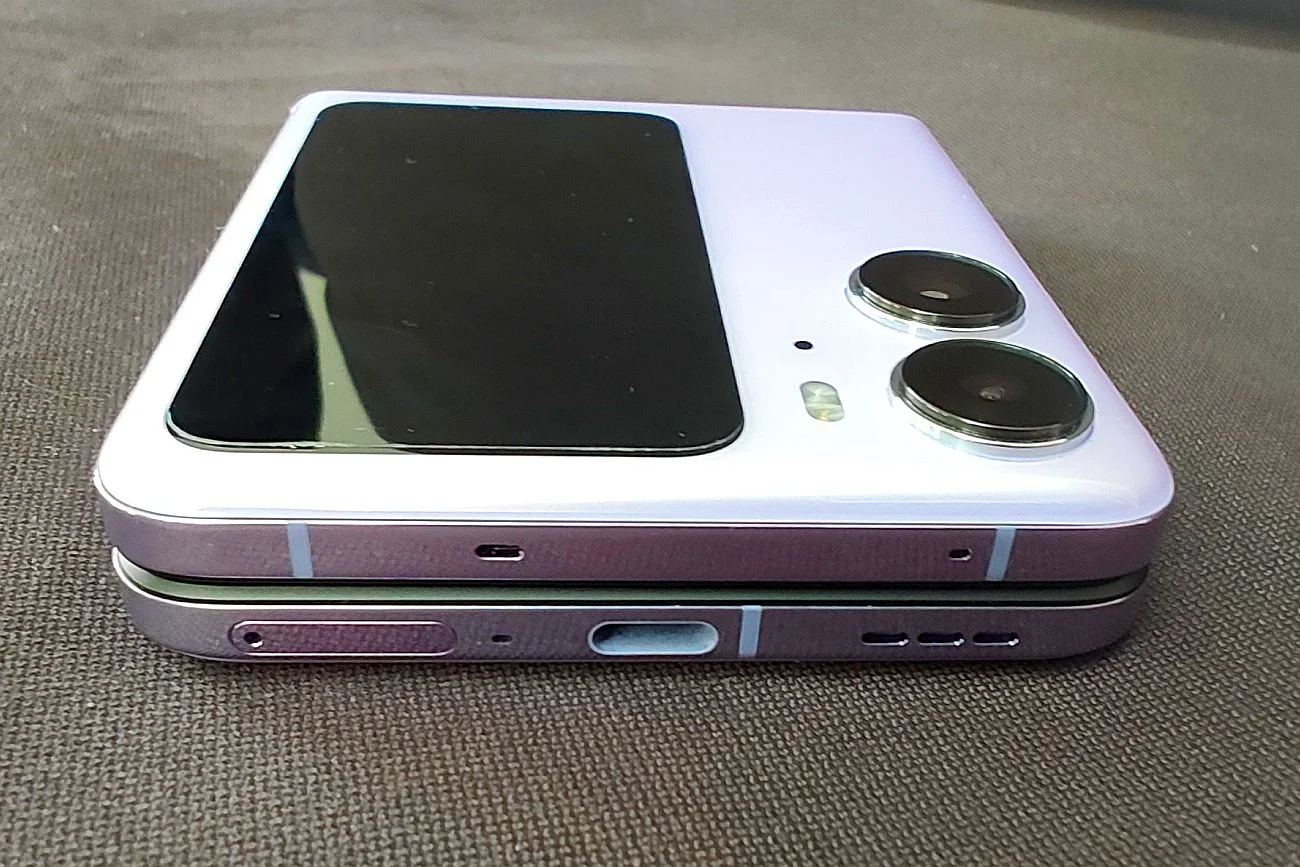 Oppo Find N2 Flip Oppo Find N2 Flip