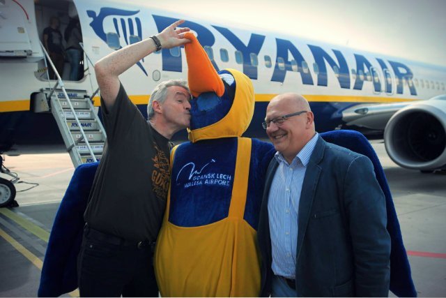Ryanair zmienił politykę sprzedaży biletów