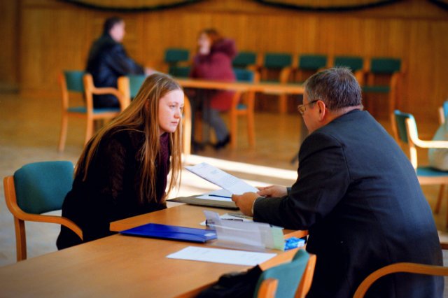 Gorączką związana z wdrożeniem przepisów unijnych RODO, dotyczących ochrony danych osobowych, rośnie. Za chwilę kolejki do kancelarii będą wyglądały jak te, do darmowych poradni