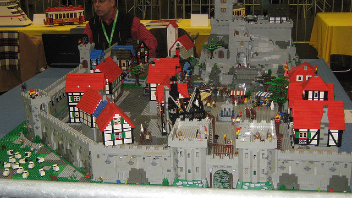 Mimo upływu lat, klocki Lego wciąż pozostają bardzo chodliwym towarem