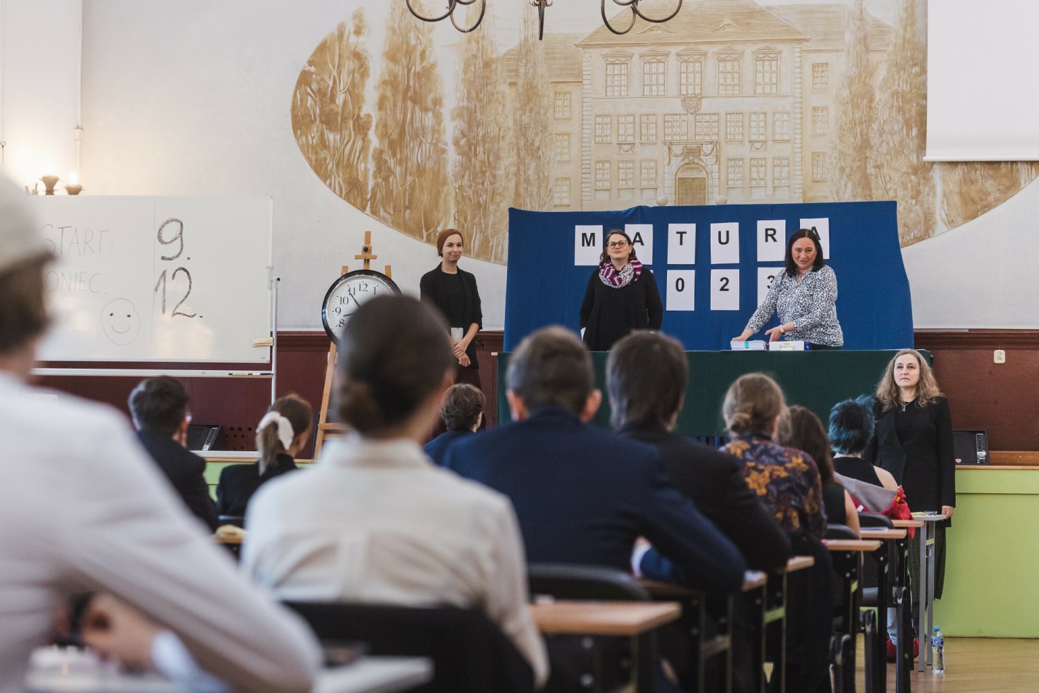 Matura 2024 – zarobki nauczycieli