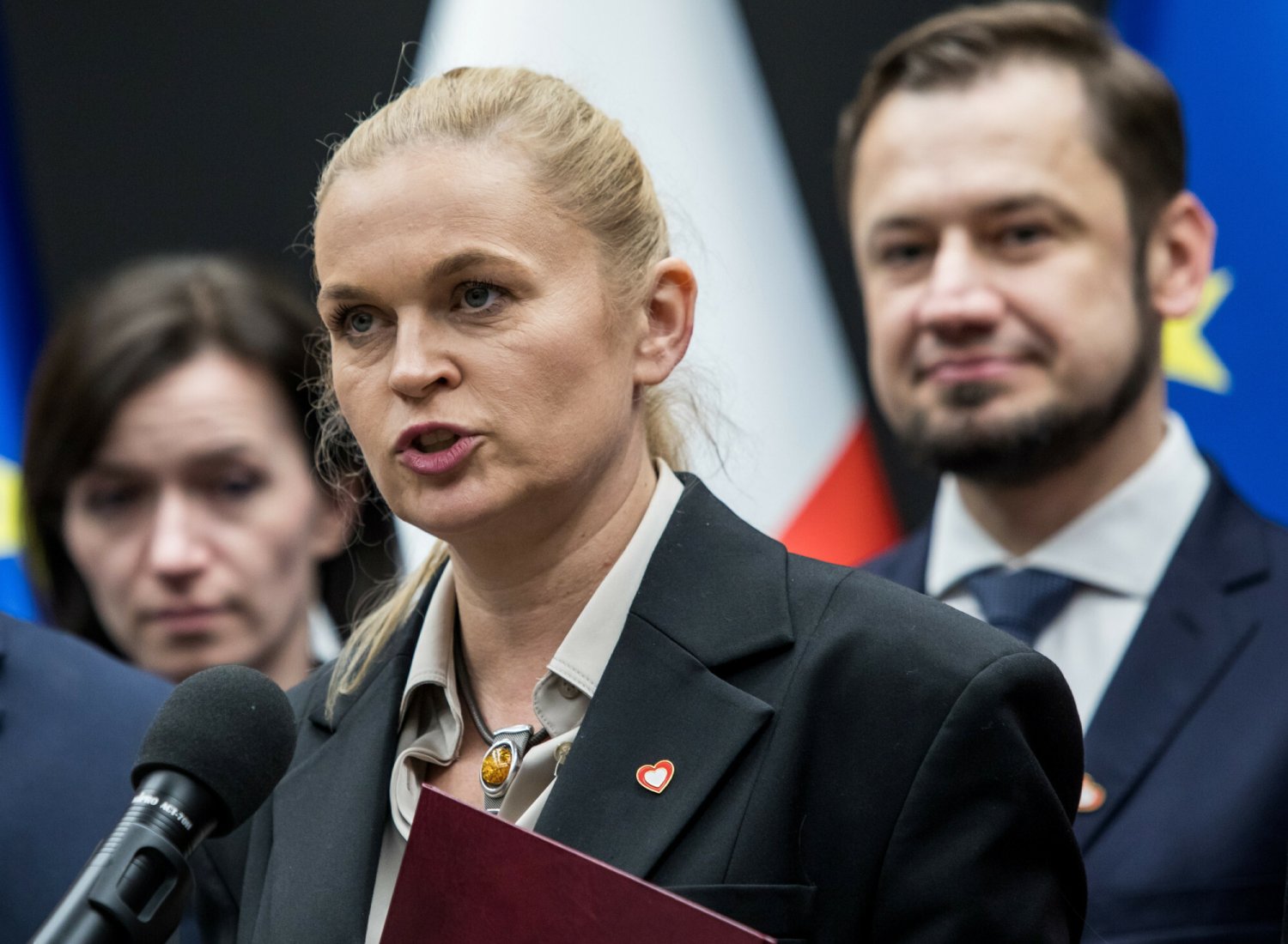 Podwyżki dla nauczycieli – ministra podała datę