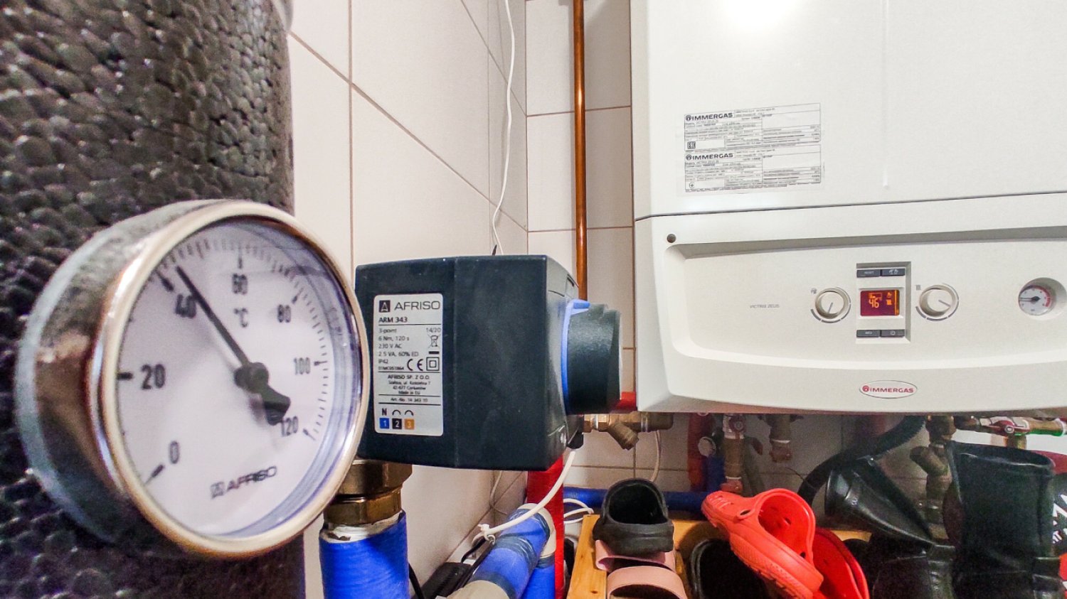 Resort rozwoju prosi Unię Europejską o dyspensę w sprawie instalacji pieców gazowych w Polsce