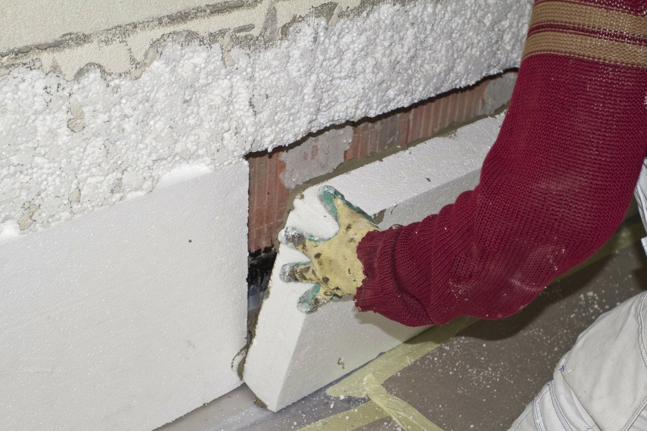 Jeśli korzystasz z dofinansowania do ocieplenia domu, to uważaj na ten haczyk przy rozliczaniu się z Urzędem Skarbowym