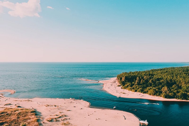 8 czerwca obchodzimy Światowy Dzień Oceanów. Z tej okazji rozmawiamy z Olegiem Stasiewiczem, prezesem Aquaphor Poland, znanego producenta filtrów do wody i systemów uzdatniania, który angażuje się w ochronę zasobów wodnych naszej planety