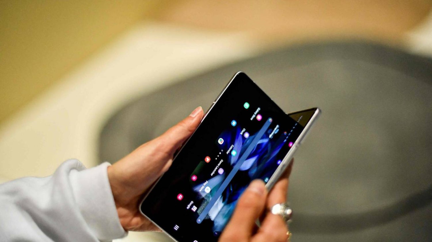 Będzie nowy tani składany smartfon od Samsunga.