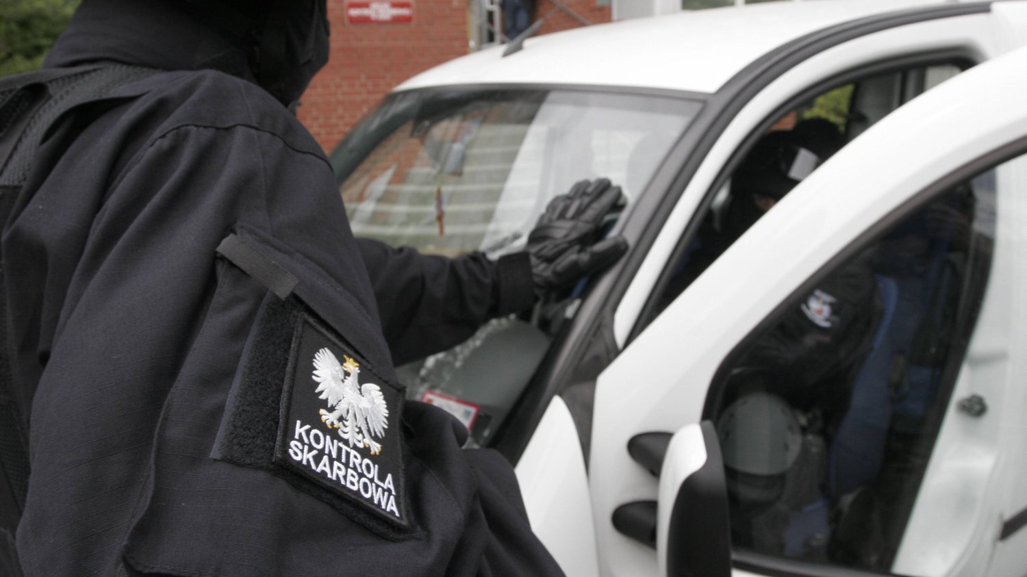 Skarb Państwa zszargał dobre imię przedsiębiorcy, pozbawiając go tym samym kontrahentów i dochodów. Właściciel firmy nie dostanie żadnego zadośćuczynienia.