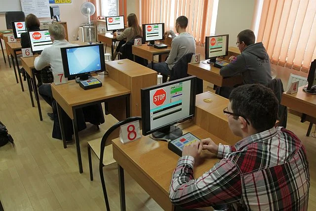 Za cenę od 2 000 zł do 3 000 euro można sobie kupić ukraińskie prawo jazdy.