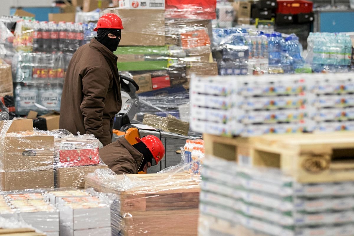 Do polskich sklepów trafia inna żywność, niż do pozostałych krajów UE. Około jedna trzecia przebadanych produktów różni się składem w zależności od kraju. Ale czy na pewno gorsza?