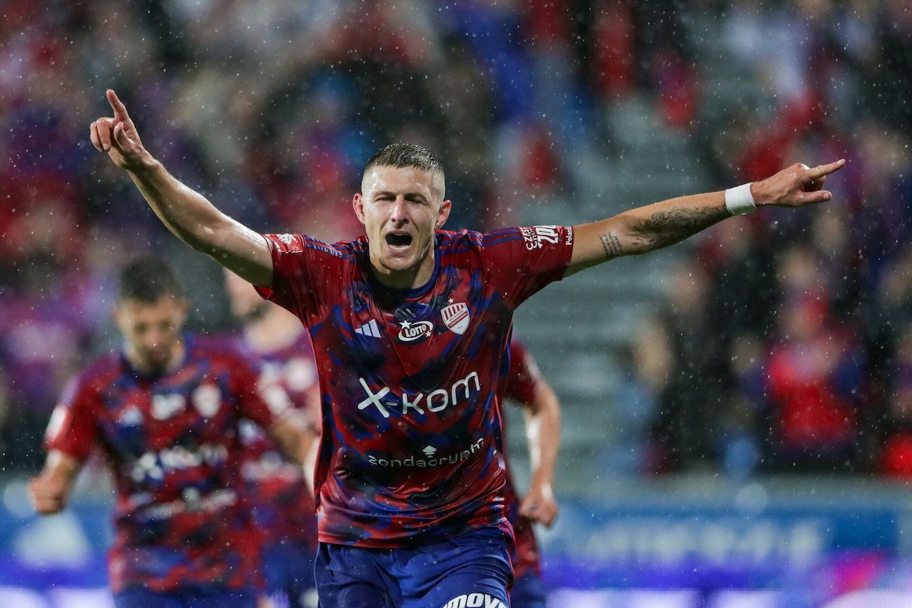 Ile może zarobić Raków i Legia za awans?