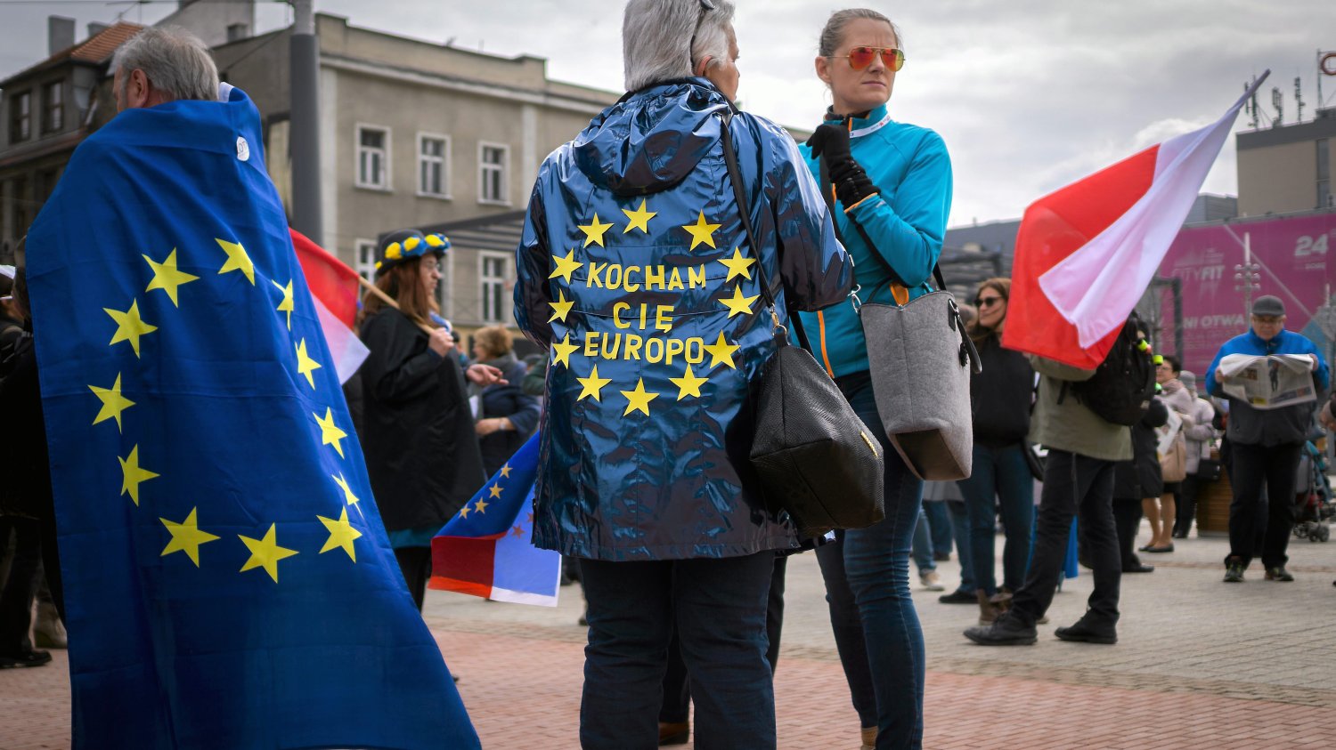 Nowe regulacje unijne dotkną od 600 tys. do nawet 900 tys. polskich pracowników