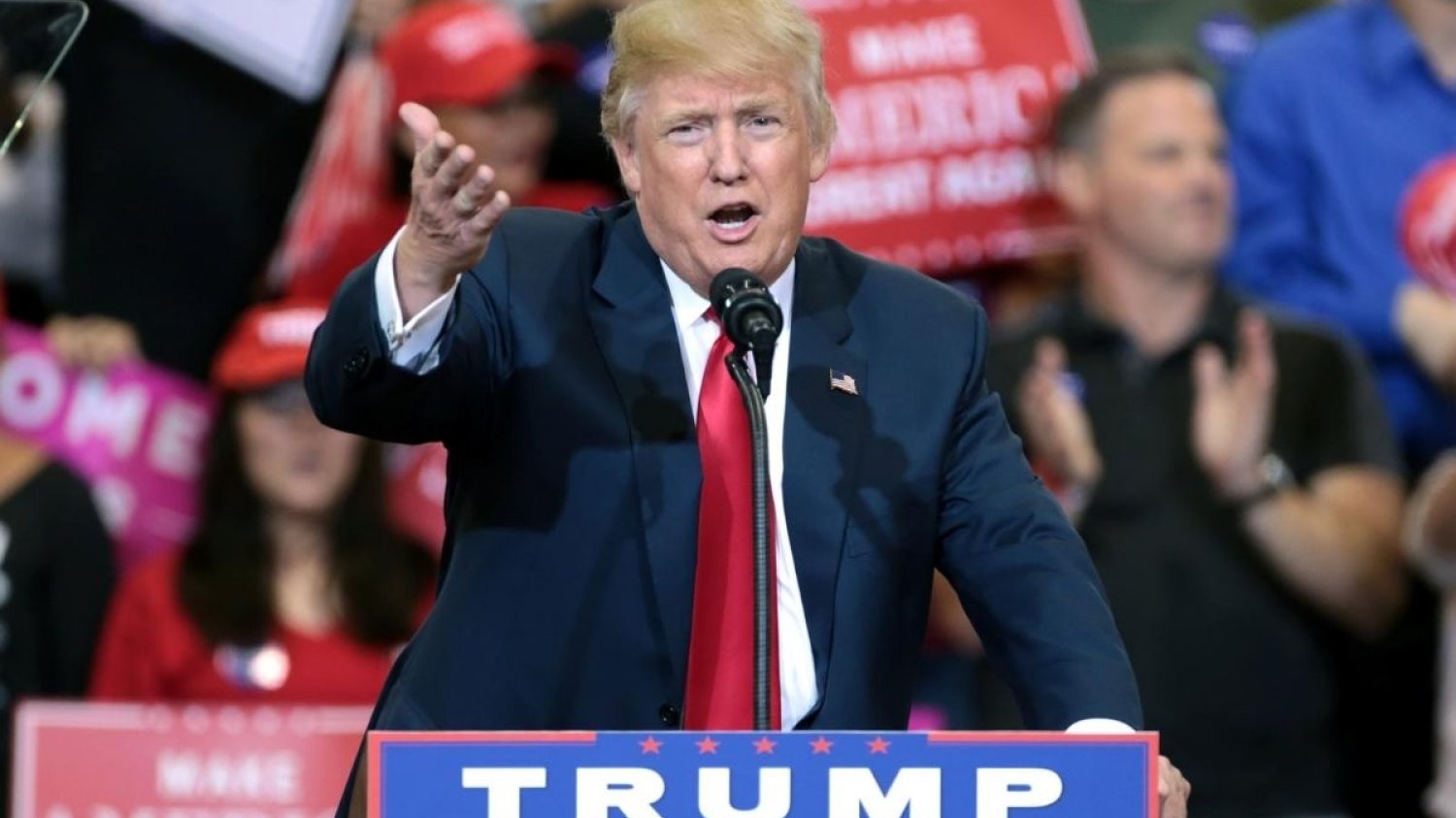 Nagranie Donalda Trumpa zostało usunięte z Facebooka.