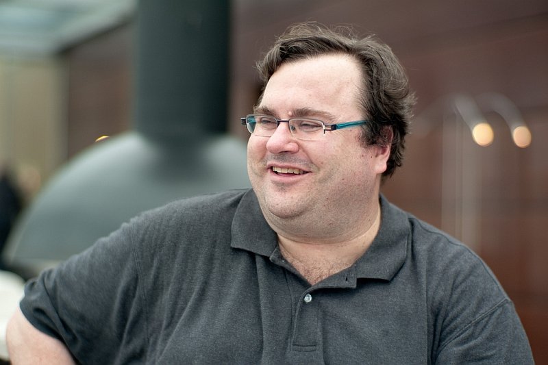 W swojej najnowszej książce Reid Hoffman odpowiada na pytanie, co należy zmienić w relacjach pracodawców i pracowników