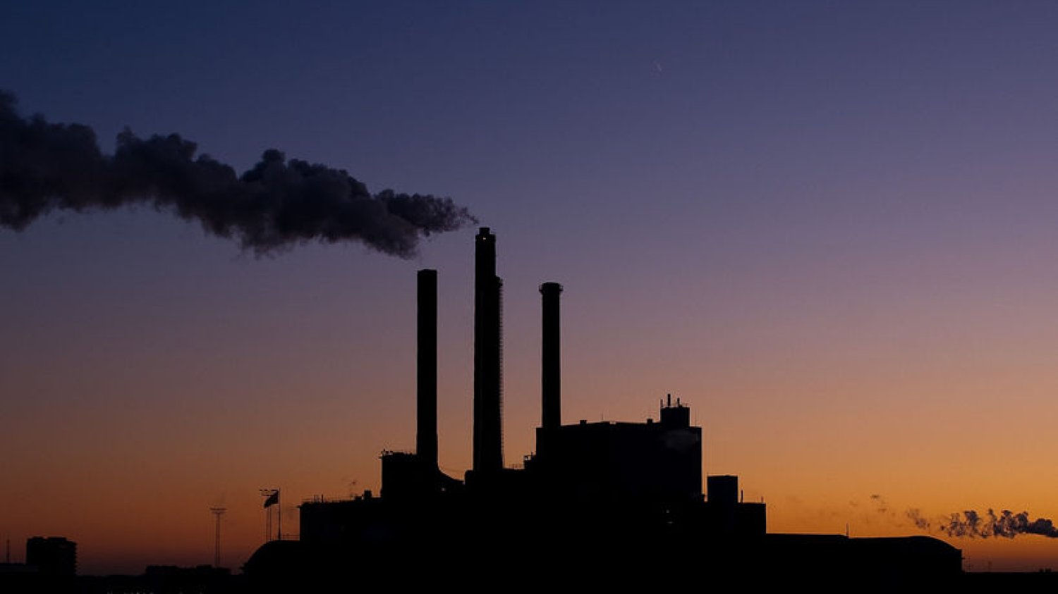 Polska energetyka wciąż opiera się głównie na węglu.
