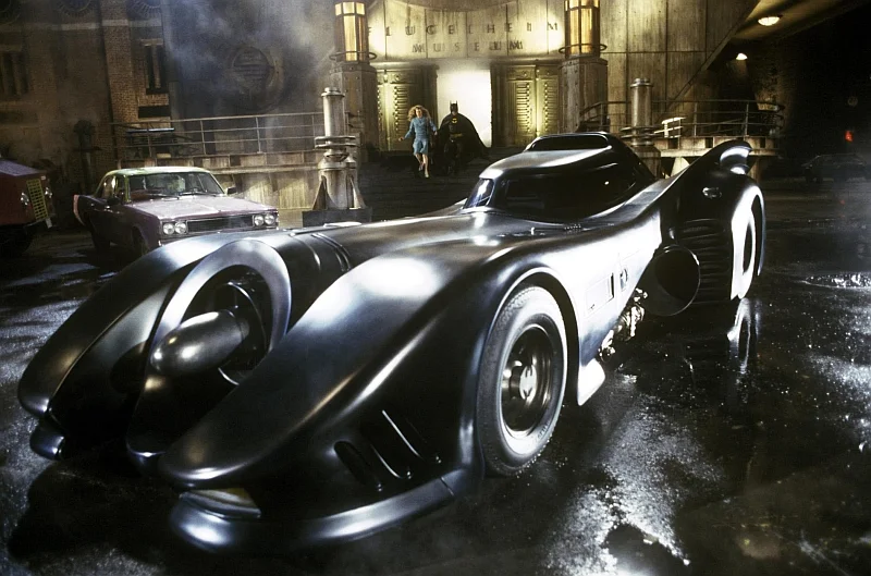 Zdaniem niektórych uczestników prezentacji, na której pokazano konceptualny samochód Faraday Future, skonstruowane auto przypomina pojazd Batmana - Batmobil