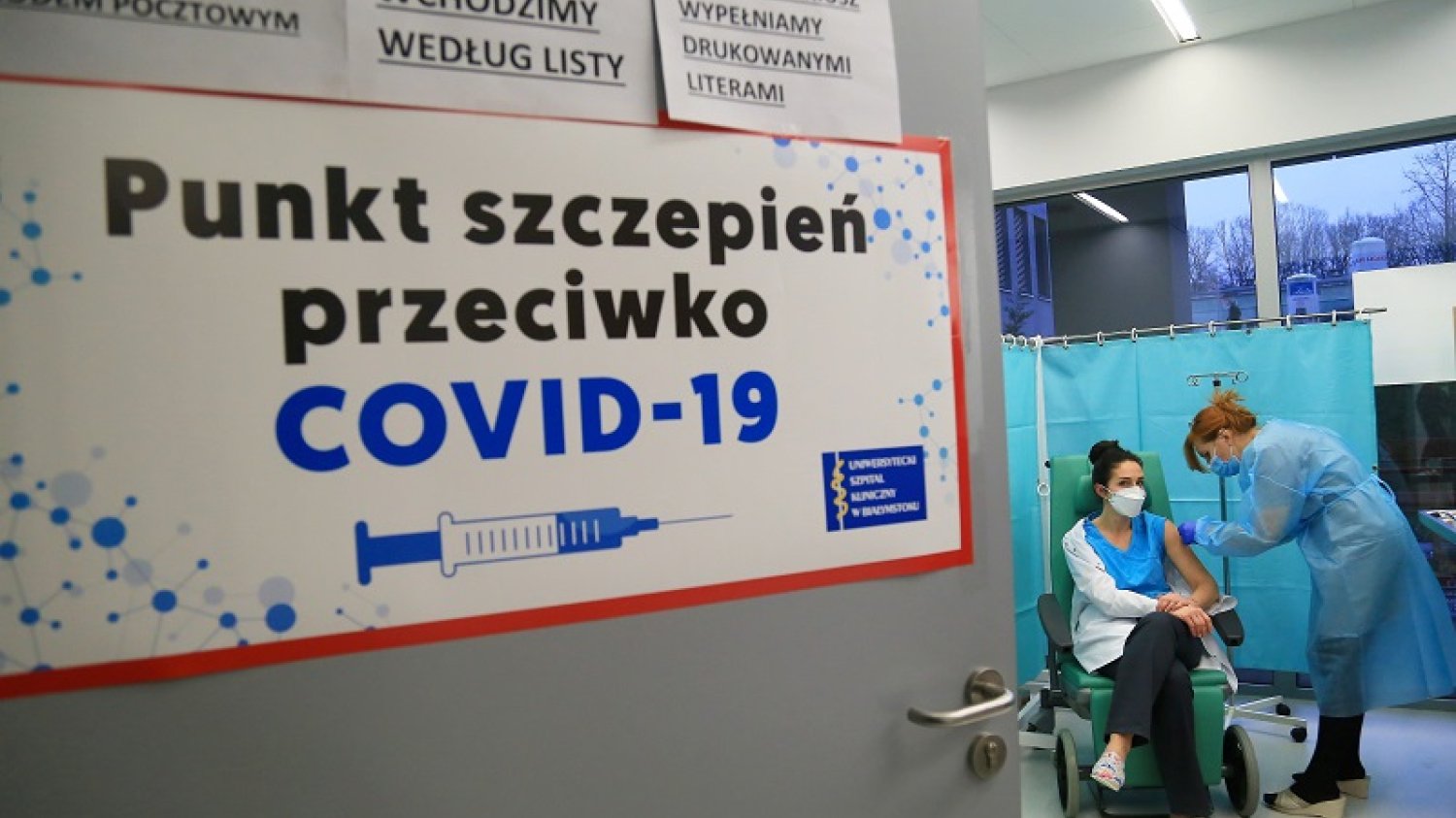 Szczepienie pracowników służby zdrowia.