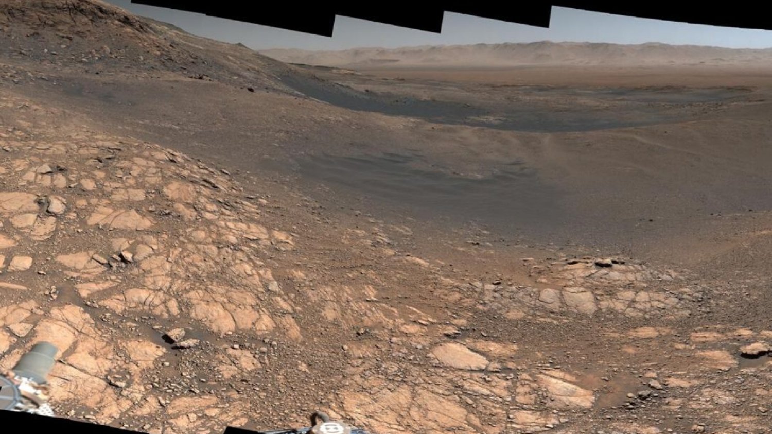Łazik Curiosity wykonał panoramiczne zdjęcie powierzchni Marsa pomiędzy 24 listopada a 1 grudnia 2019 r.