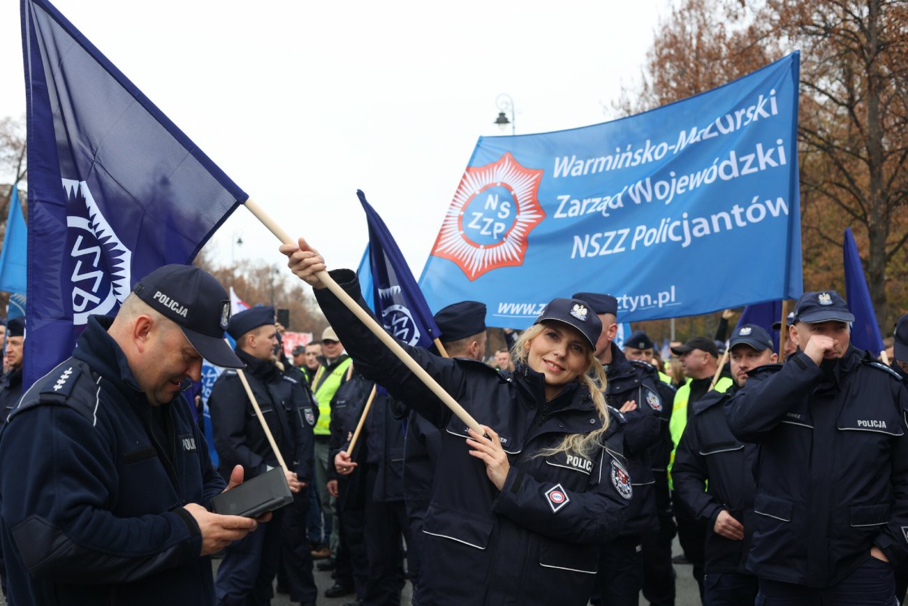 Demonstracja służb mundurowych 09.11.2022