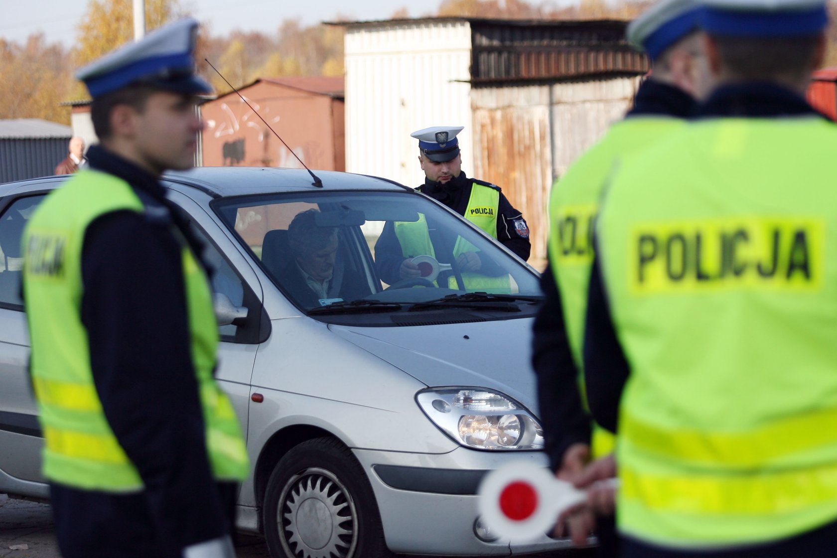 Od 10 lipca policja 2018 r. zamiast mandatów będzie udzielać pouczeń. To forma protestu policjantów