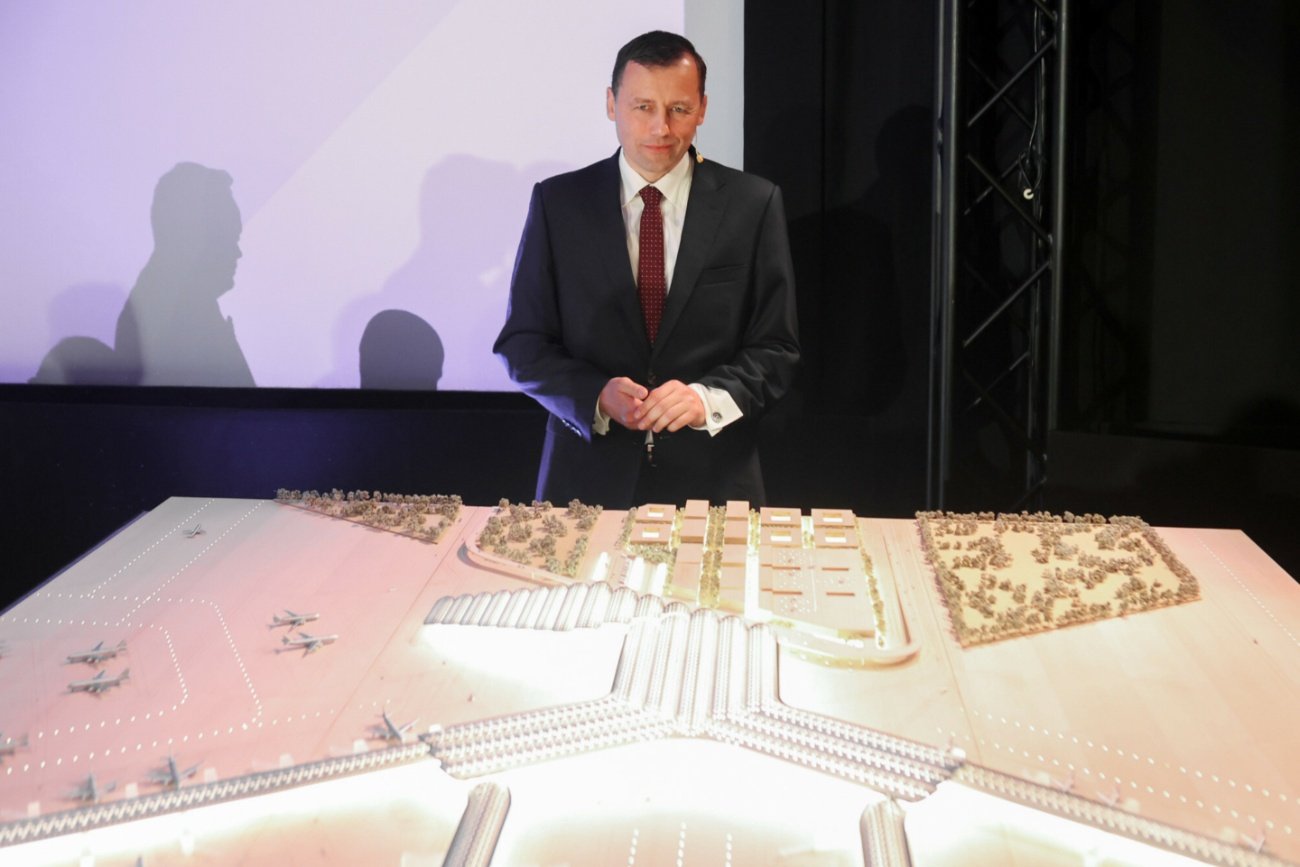 Nowa rada nadzorcza odwołała prezesa CPK.