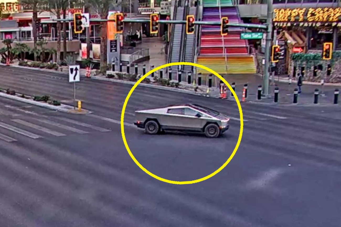 Livelsberger, weteran wojny w Afganistanie, najpierw postrzelił się, a następnie zdetonował materiały wybuchowe i fajerwerki w wynajętym Cybertrucku.