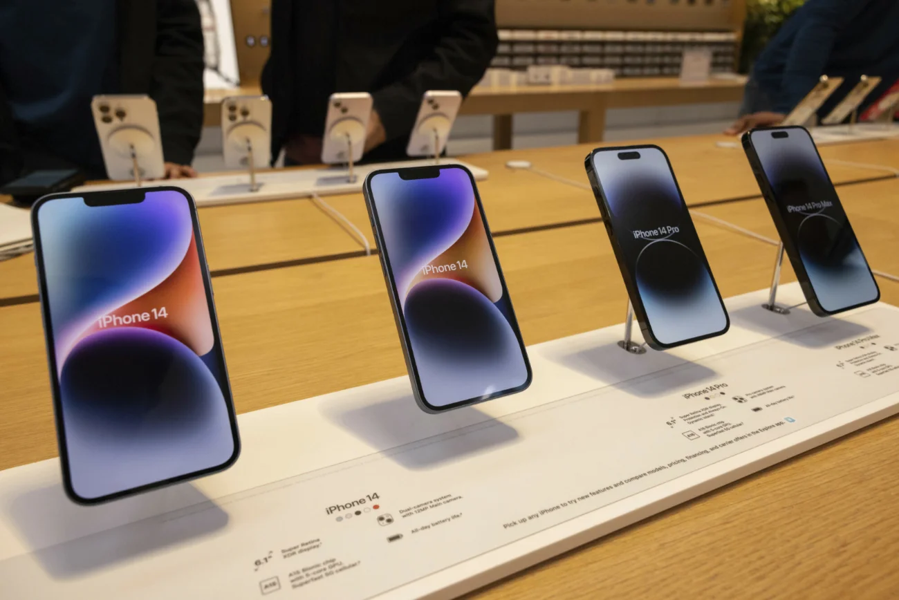 iPhone 14