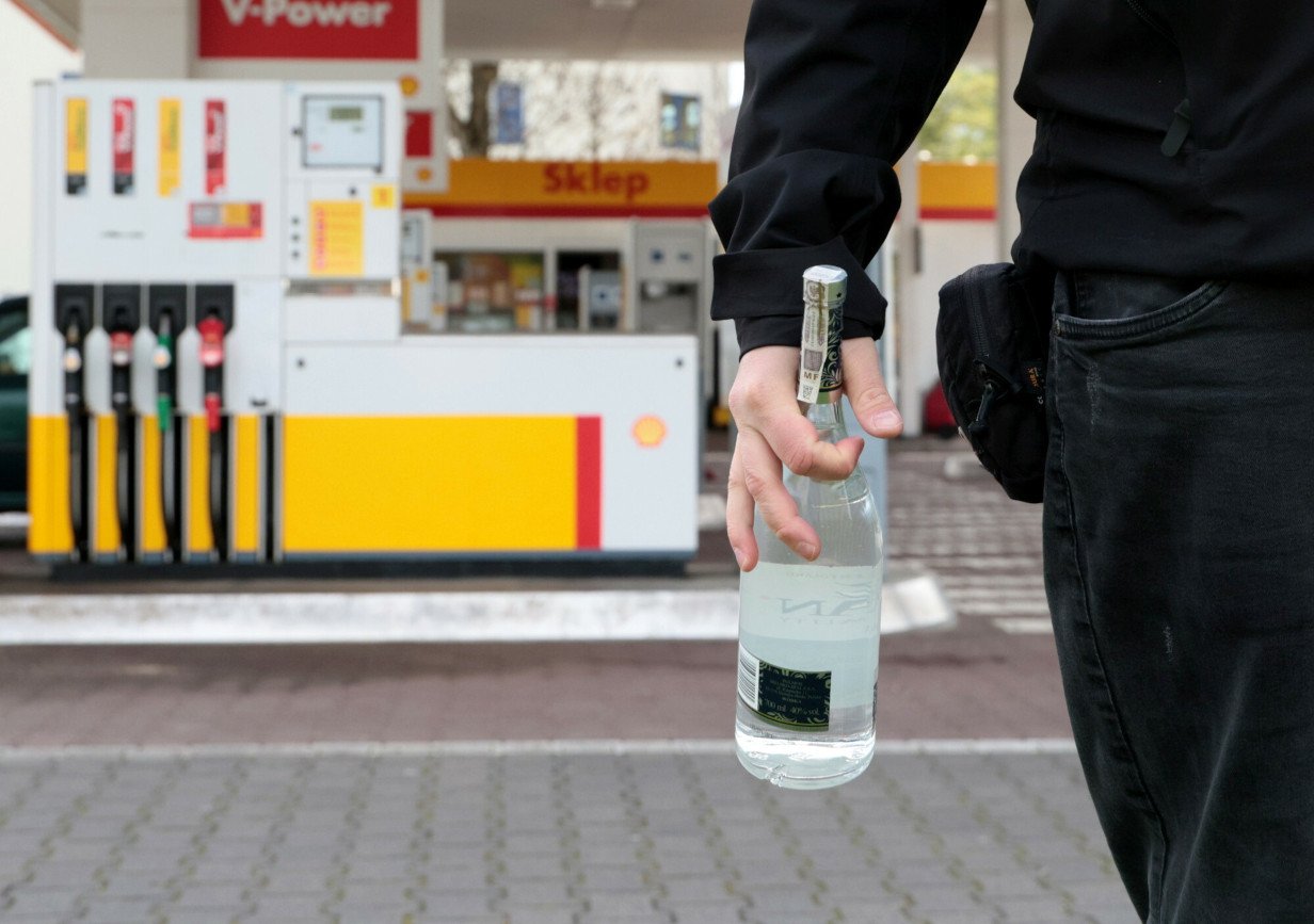 Czy na stacjach paliw nie będzie można już kupić alkoholu?