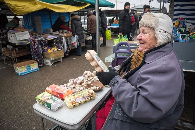 Krajowa Administracja Skarbowa bierze się za targowiska - zapowiedział wiceszef tej instytucji - Piotr Walczak. Chce odzyskać miliardy złotych z podatków
