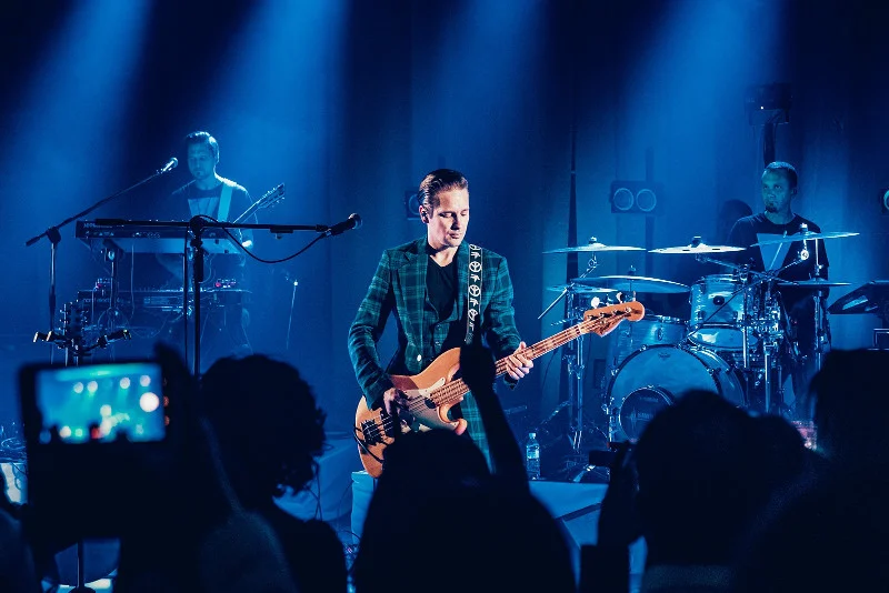 Jubileusz 25-lecia Grupy OKNOPLAST w zakopiańskim hotelu Nosalowy Dwór Resort & Spa uświetnił koncert. Jedną z gwiazd wieczoru był Krzysztof Zalewsk, który zaśpiewał m.in. utwory Czesława Niemena