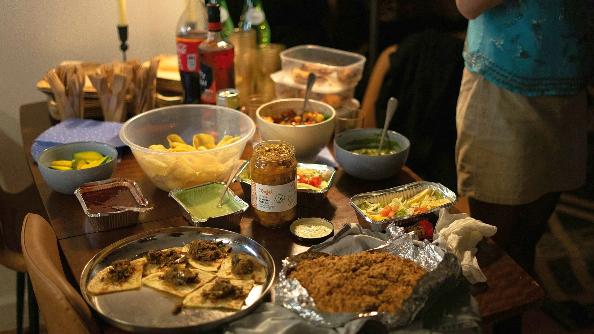 Masz już kapcie na Sylwestra? Tak ten dzień spędzą Polacy