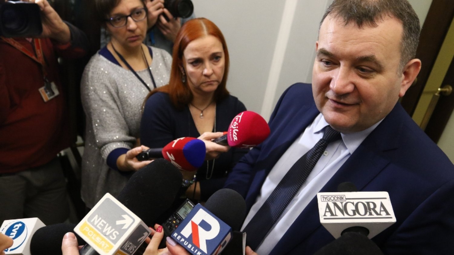 Poseł PO Stanisław Gawłowski jest przekonany, że karty lunchowe w Gazoporcie to zaskarbianie sobie sympatii pracowników.