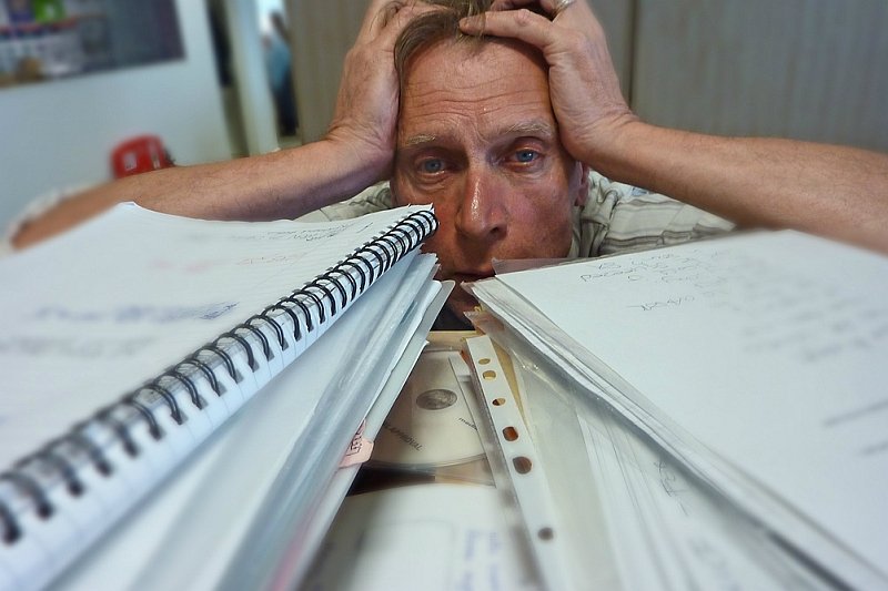 Inspektorzy PIP mogą ukarać pracodawcę, nawet gdy ten podpisuje umowę cywilnoprawną za obopólną zgodą.